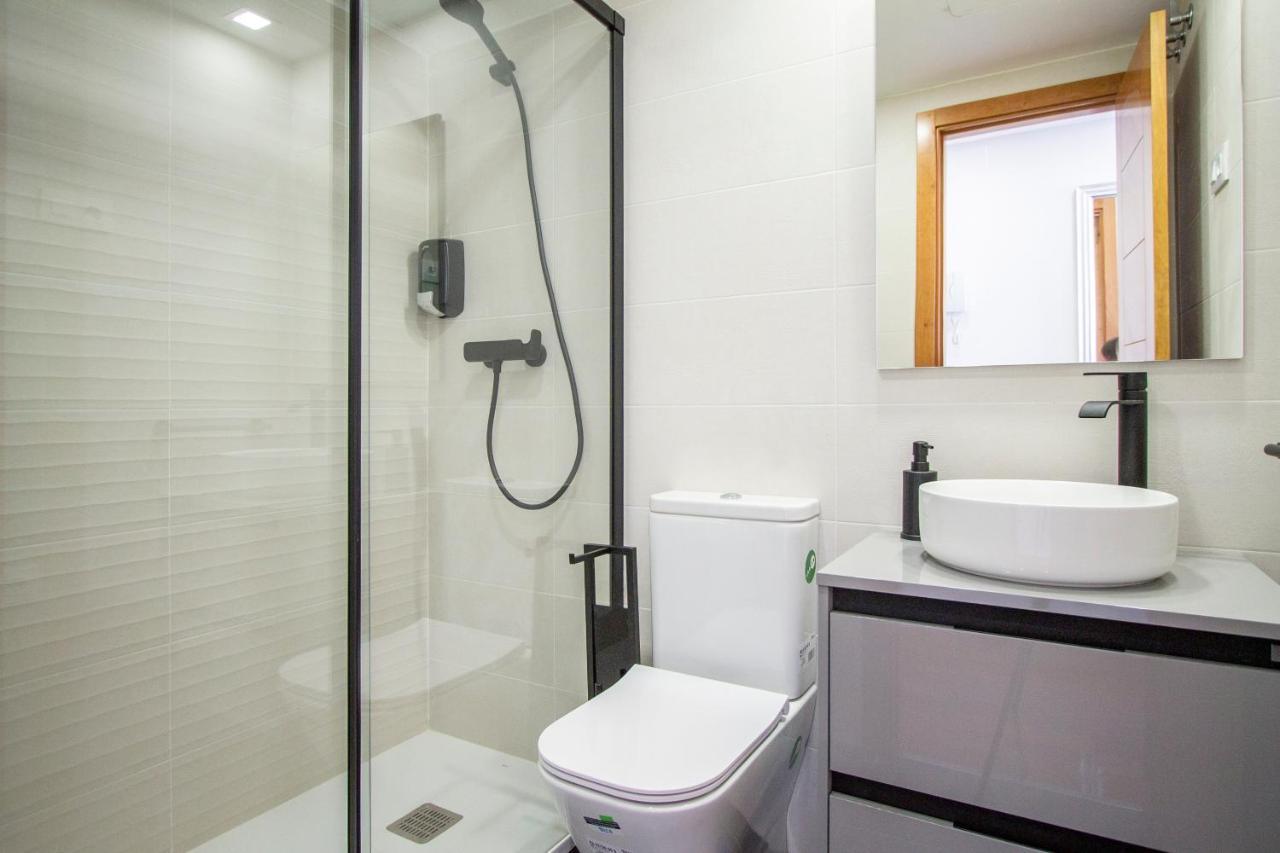 Apartamentos Castilla Luz Business Madrid Eksteriør bilde