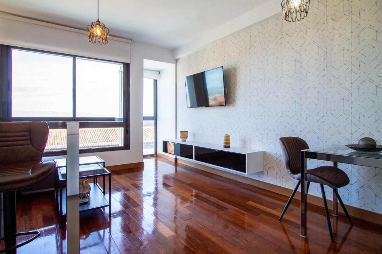 Apartamentos Castilla Luz Business Madrid Eksteriør bilde