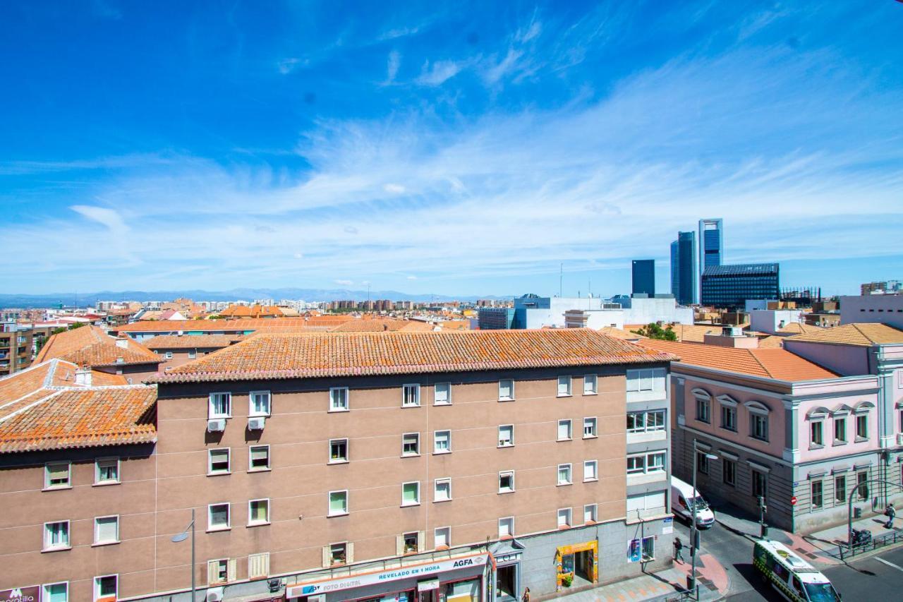 Apartamentos Castilla Luz Business Madrid Eksteriør bilde