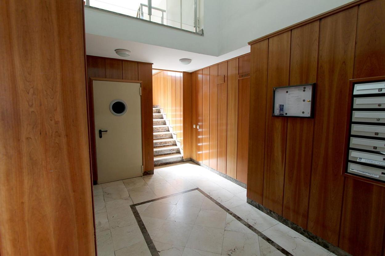 Apartamentos Castilla Luz Business Madrid Eksteriør bilde